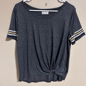 Women’s Maurice’s 24/7 Tie Knot Hem Tee - Size L